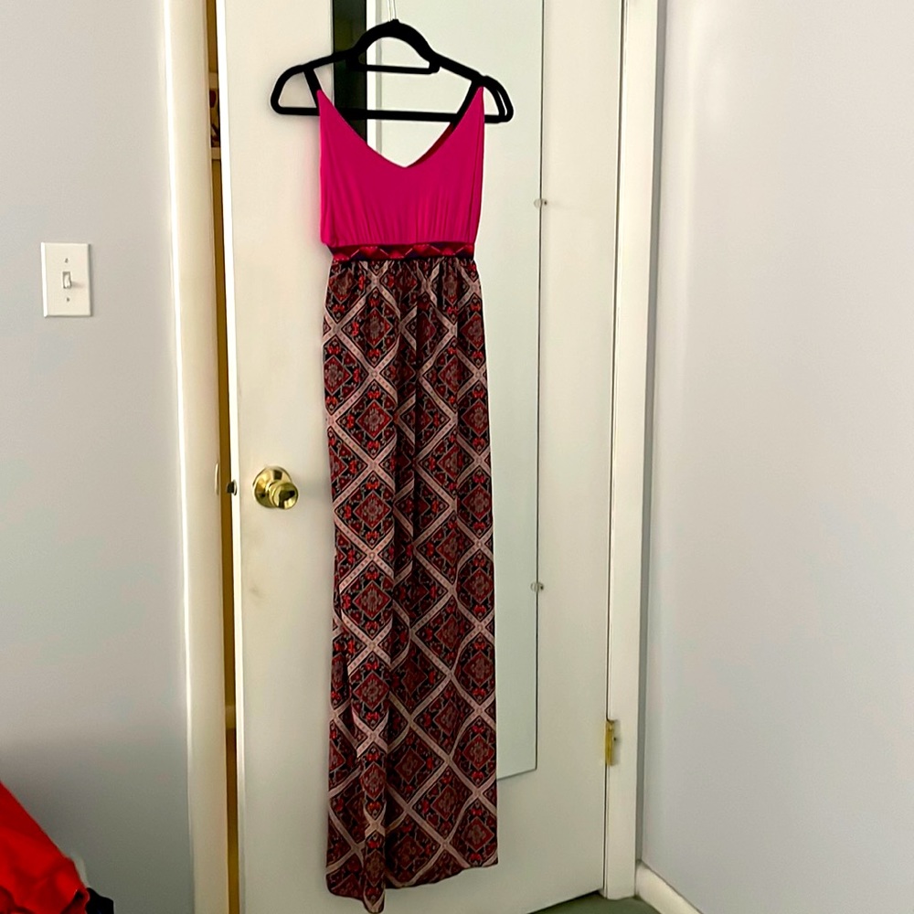 Very pretty maxi dress size small Purchase in a surf shop in California